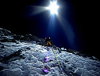 Lodrät klättring 7100 m.ö.h